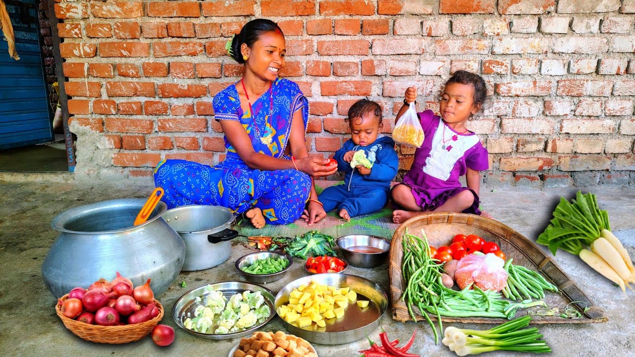 🌄21 Years Old Women & 2 Little Baby || vegetables Rice Mix Cooking || The traditional life in India 