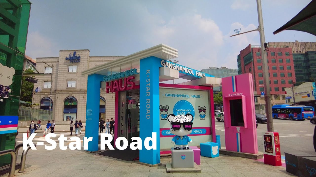 Gangnam's K-Star Road(KPOP Art Toys) And Gangnam's Luxurious Fashion Street [Walk Tour]