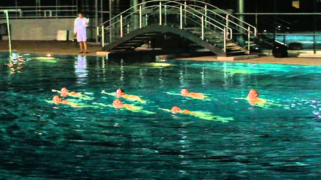 LE ROI LION NATATION SYNCHRONISEE VICHY 20110611221929.mpg