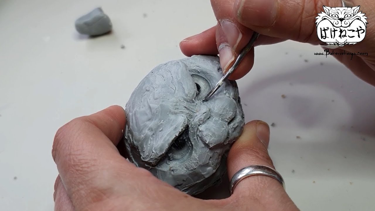 Sculpting a Chibi Bakeneko in wax - Part 2