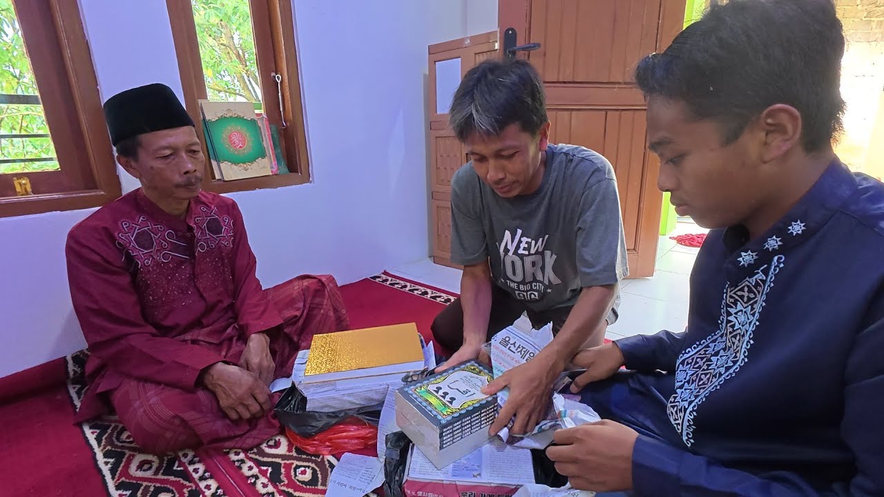 Belanja Dan Melengkapi Isi Dalaman Musholla Baitul Ikhsan Beribu Ribu Terimakasih Donatur Ibu Siti