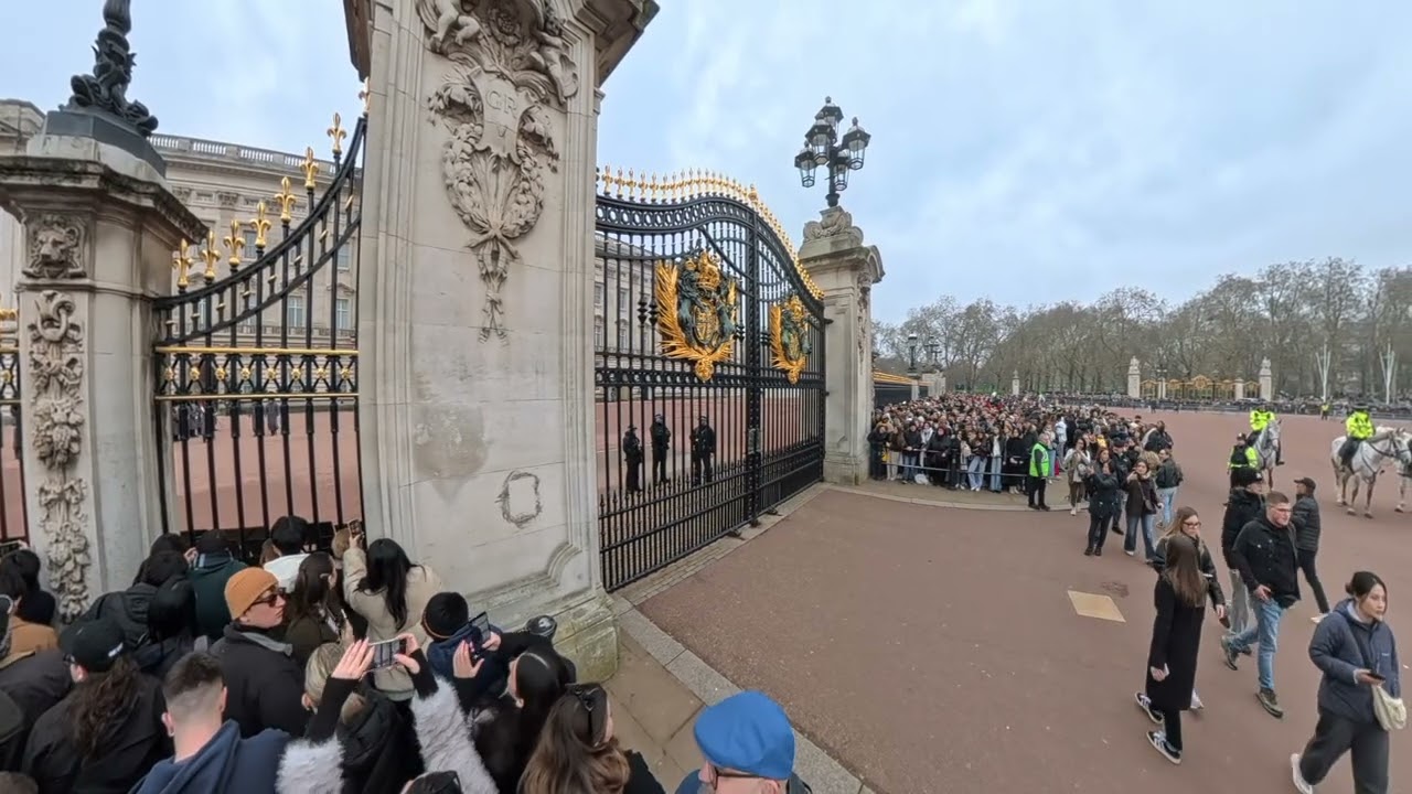 Buckingham changing of guard