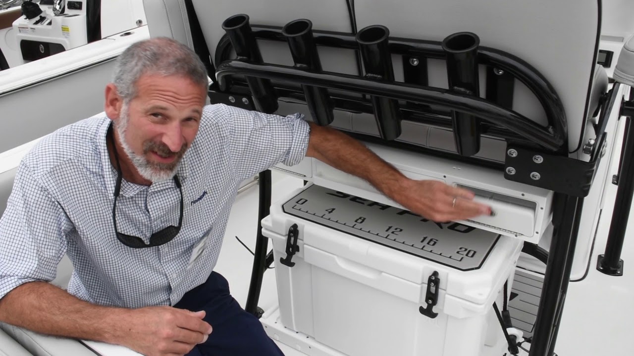 Sea Pro 219 Deep V Series Center Console Fishing Boat