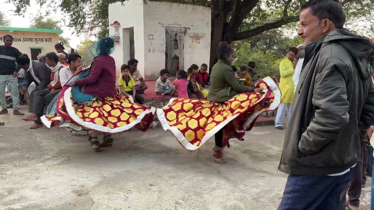 बुंदेलखंडी राई की ग़ज़ब की प्रस्तुति मेला में नचनारियों की ग़ज़ब की प्रस्तुति🫶✨💃🕺🎉👏💖