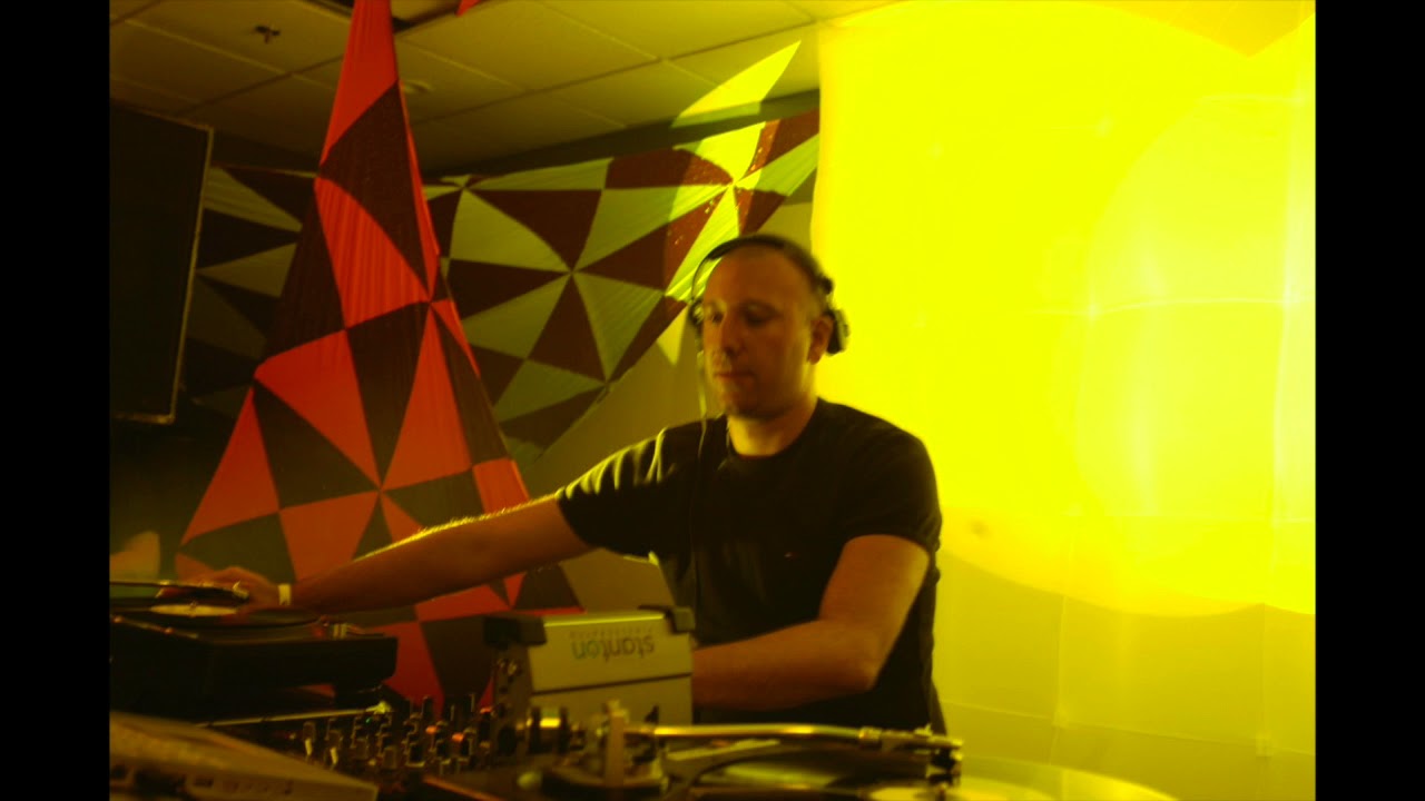Danilo Vigorito - Live @ Minimal Function, Graffity City, Fertőd 2004