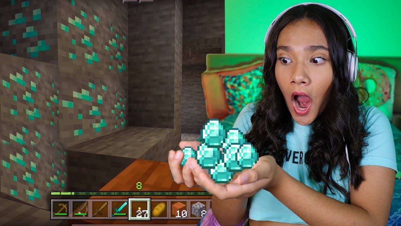 ENCONTREI UMA MINA CHEIA DE DIAMANTES NO MINECRAFT #2 - JULIANA BALTAR