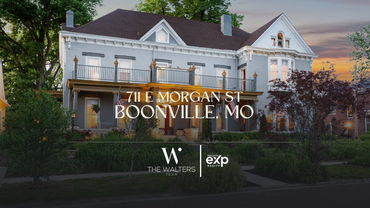Own a Piece of Missouri History | Restored 1857 Mansion in Boonville | $777K Tour #historichomes
