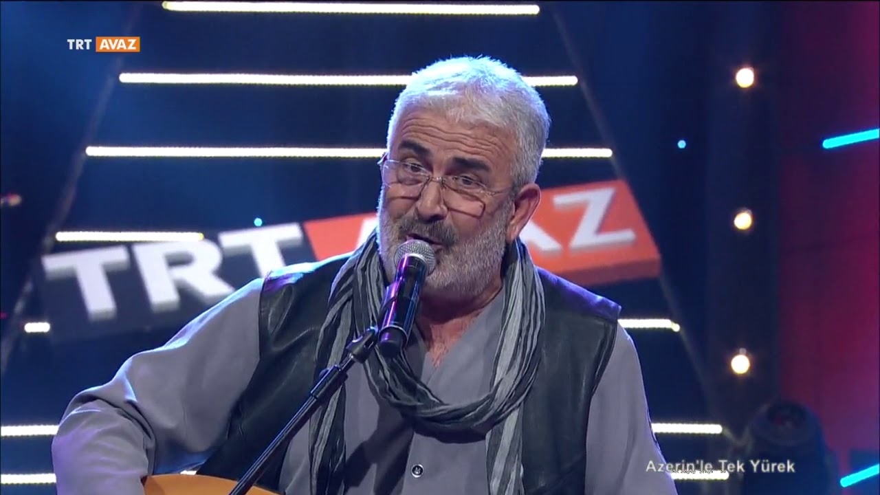 Esat Kabaklı söylüyor ''Bil Oğlum''