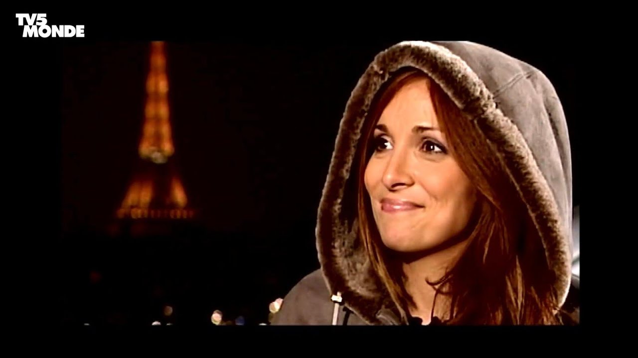 Hélène SEGARA : « Si je n’avais pas chanté, je serais morte » (Archive 2002)
