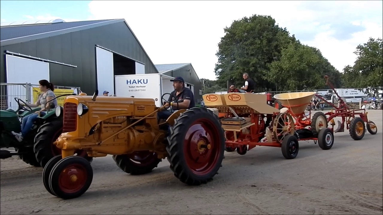2017 07 30 Uittocht Tractoren oude autoto's etc  Historisch Festival deel 4