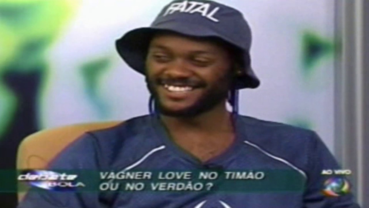 Verdão ou Timão? Em 2005 Vágner Love estava com o coração dividido