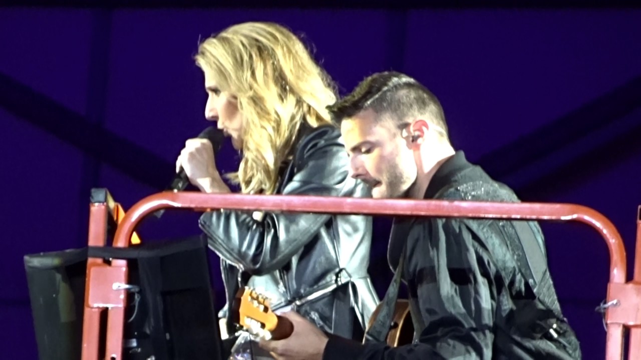 Céline Dion - POUR QUE TU M'AIMES ENCORE  - acoustique 18.07.17 - satde Vélodrome Marseille