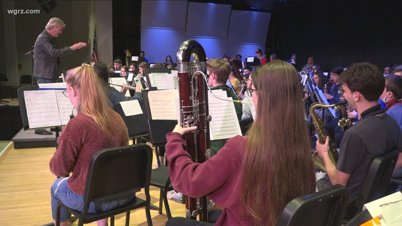Williamsville musicians perform a never-heard-before piece with world-class composer