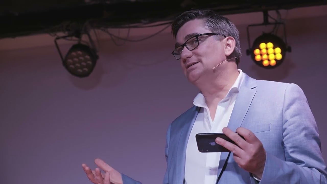 It&rsquo;s All about Trust! Insights into Franco-German Cooperation & Friendship | Tobias B&uuml;tow | TEDxCIFE