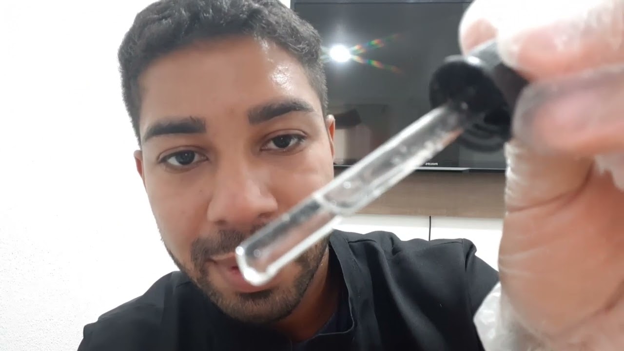 ASMR - Estética clareamento de manchas faciais (água, voz normal, borrifador, luvas, hand sons)