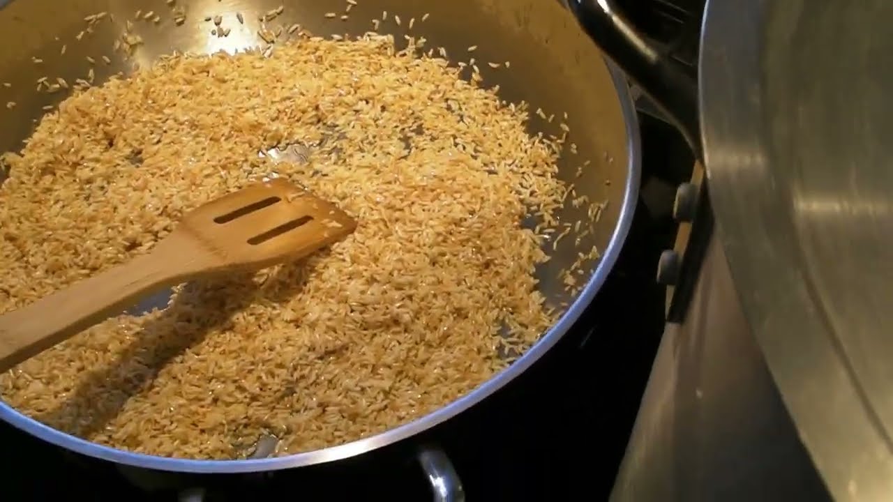 como cocinar sopa de arroz o arroz frito.