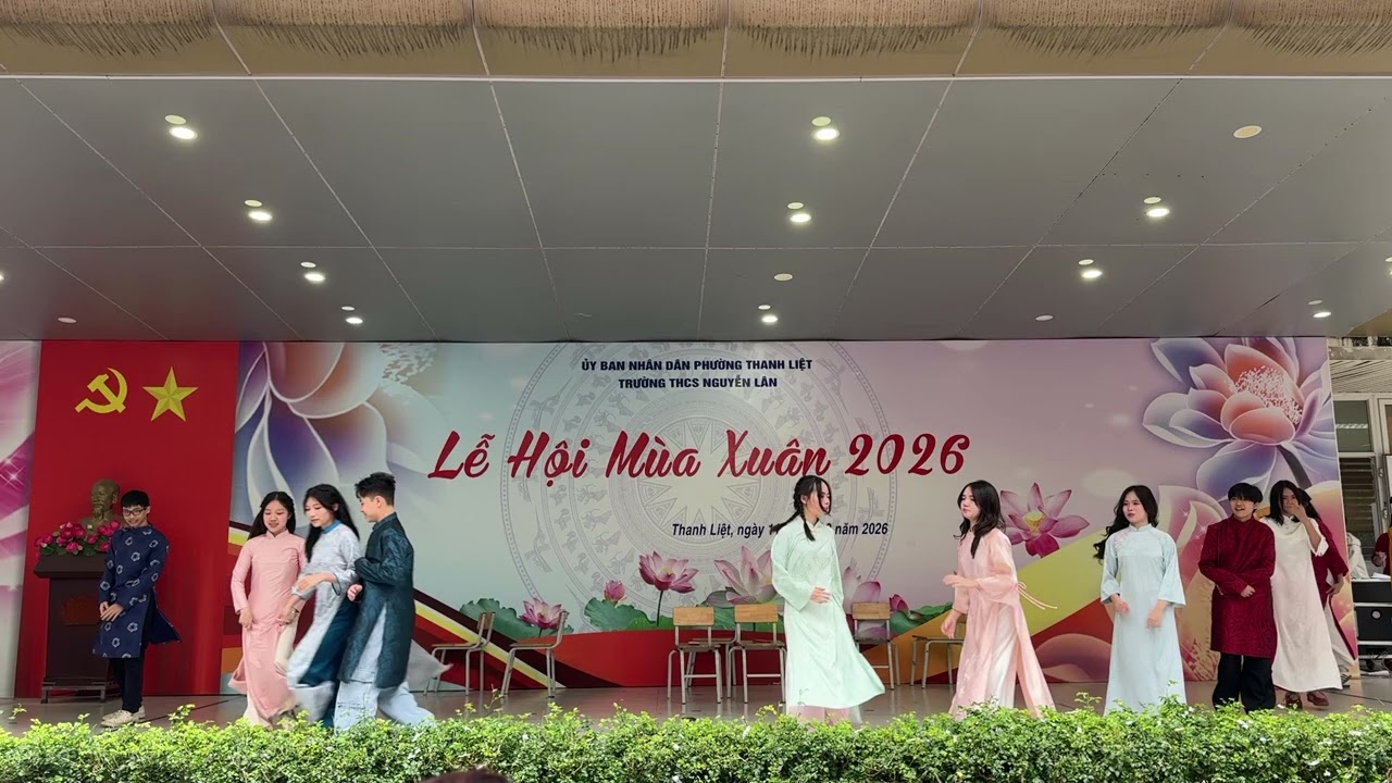 Tự nhiên cái Tết - Lớp 8A1 (25-26) THCS Nguyễn Lân