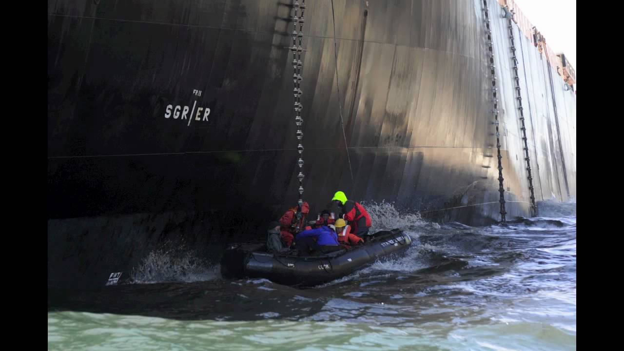 MS Oliva runs aground, Tristan da Cunha, Nightingale Island.
