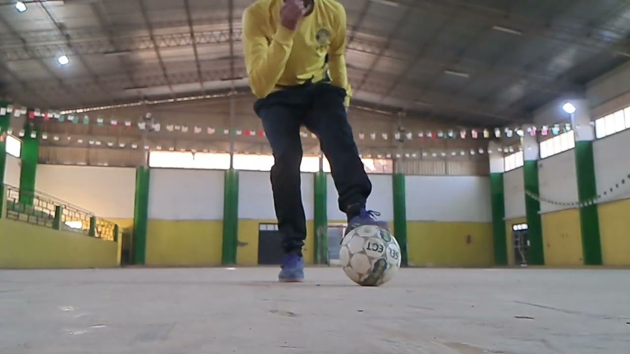J'adore le futsal j'adore la vie et j'adore mon grand-père ⚽️🔥❤️
