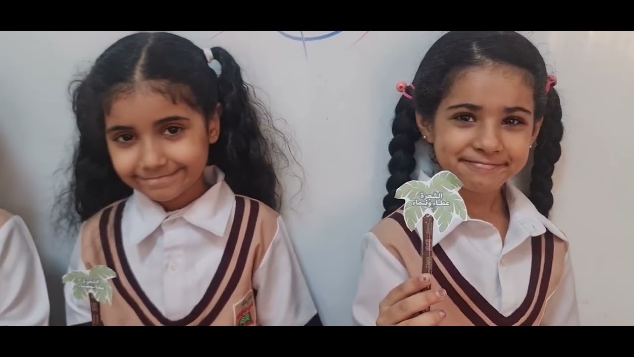 مشاركة الطلاب في يوم الزراعة العماني