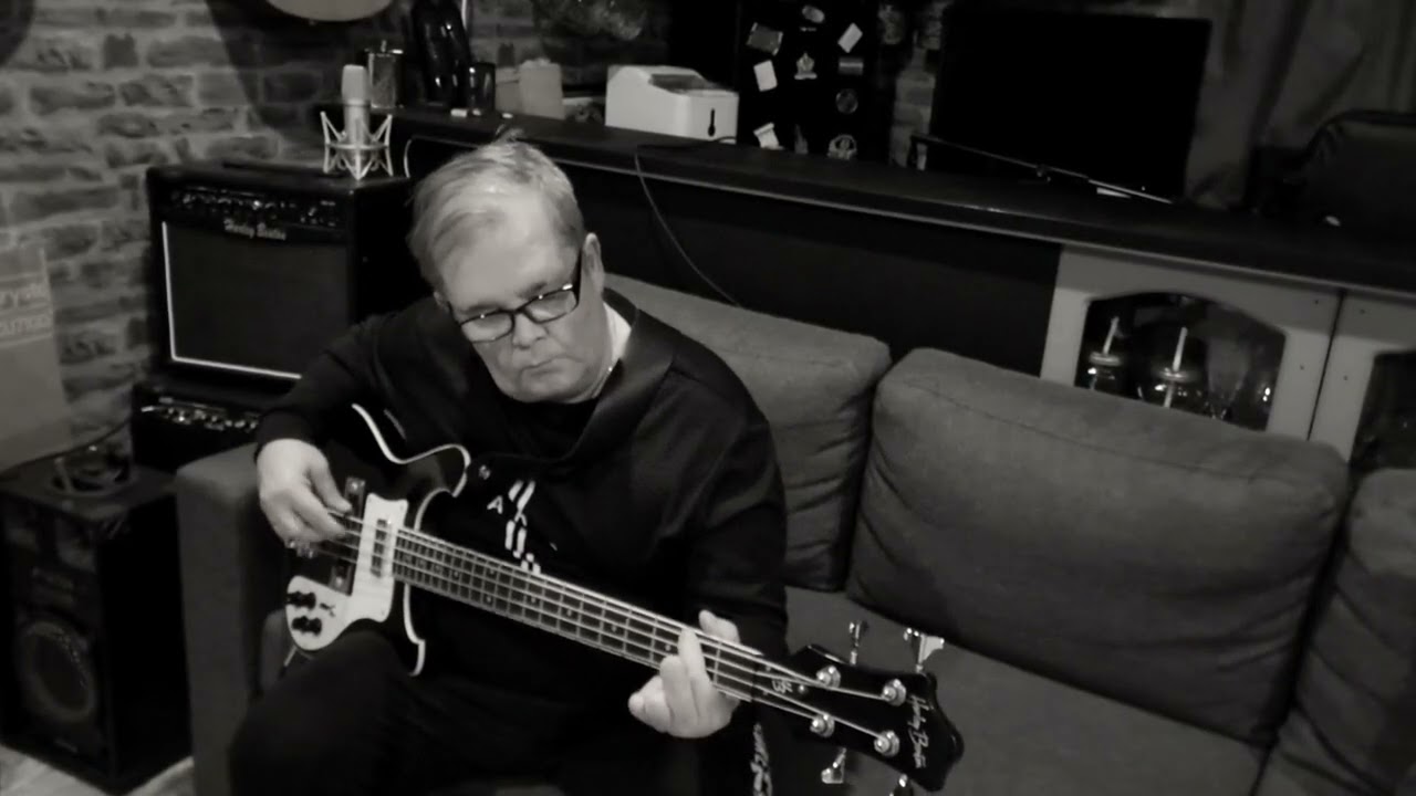 Bass cover Rainbow: Gates of Babylon