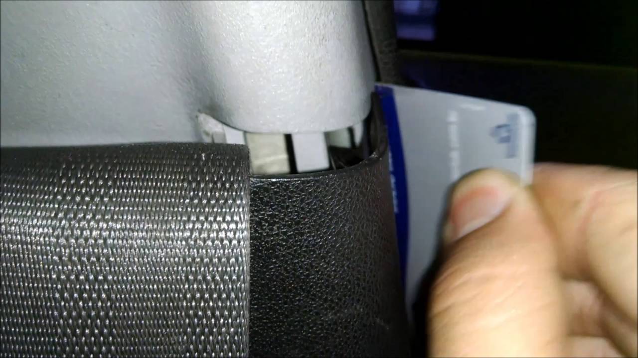 Como desmontar a coluna do meio do honda city