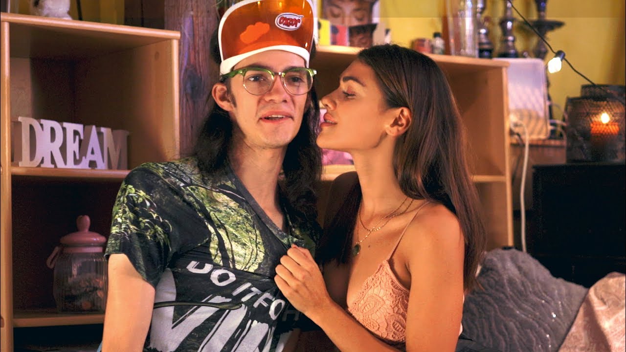 Keď ideš prvýkrát zasunúť | Zrebný & Frlajs