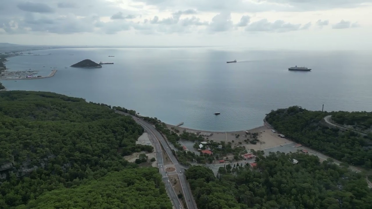 Fourest Büyük Çaltıcak — Лес, Горы и Пляж у Моря