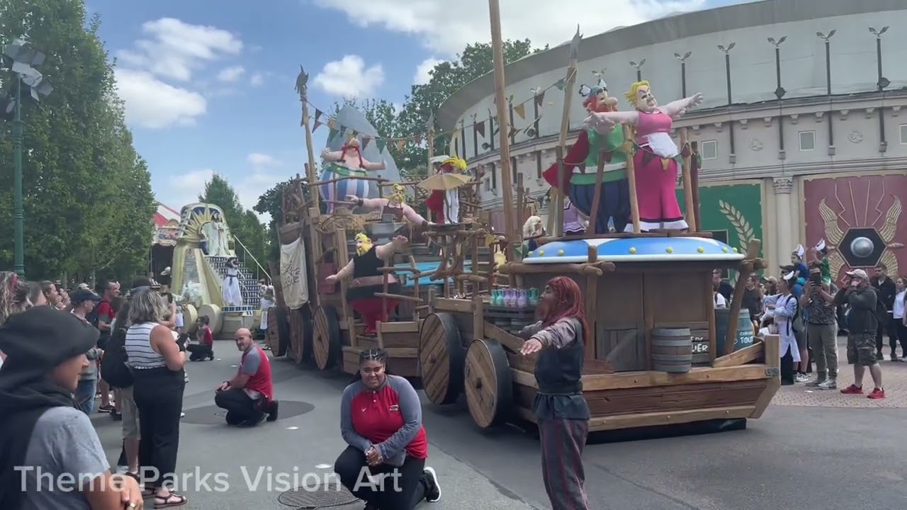 Show Parade (Parc Asterix)