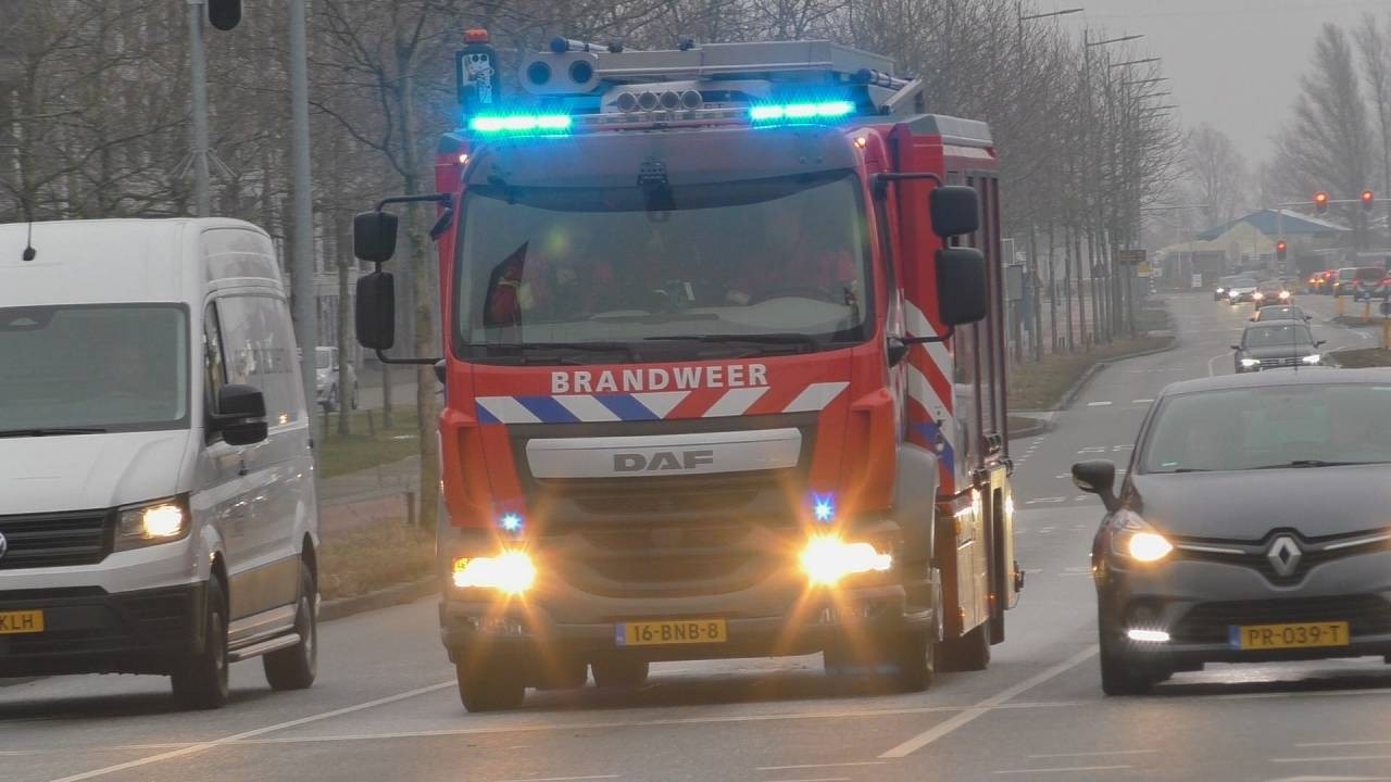 [Luchthoorn!] Brandweer Groningen & Verschillende Ambulance's  [OvD-G] met spoed door Groningen