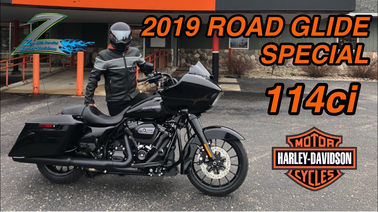 TAKING DELIVERY OF MY 2019 HARLEY DAVIDSON ROAD GLIDE SPECIAL! *NEW BIKE*