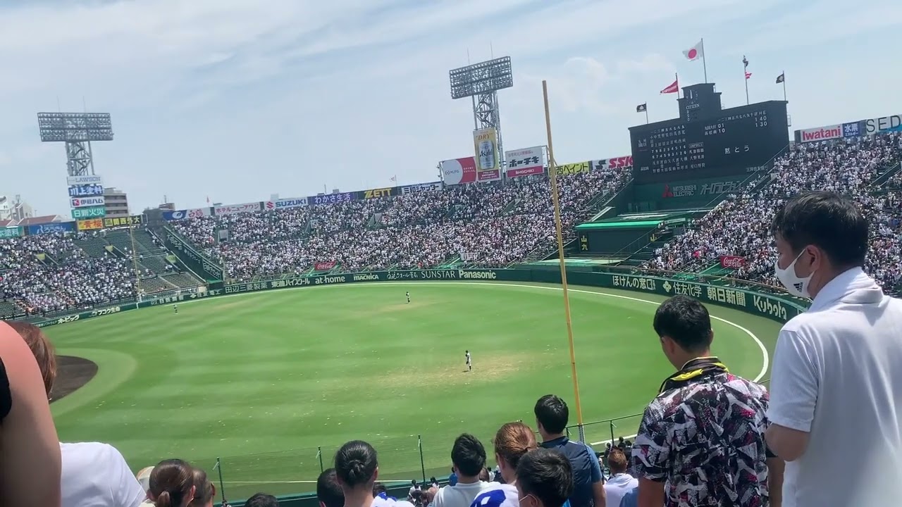 終戦記念日の甲子園球場で黙祷　2022