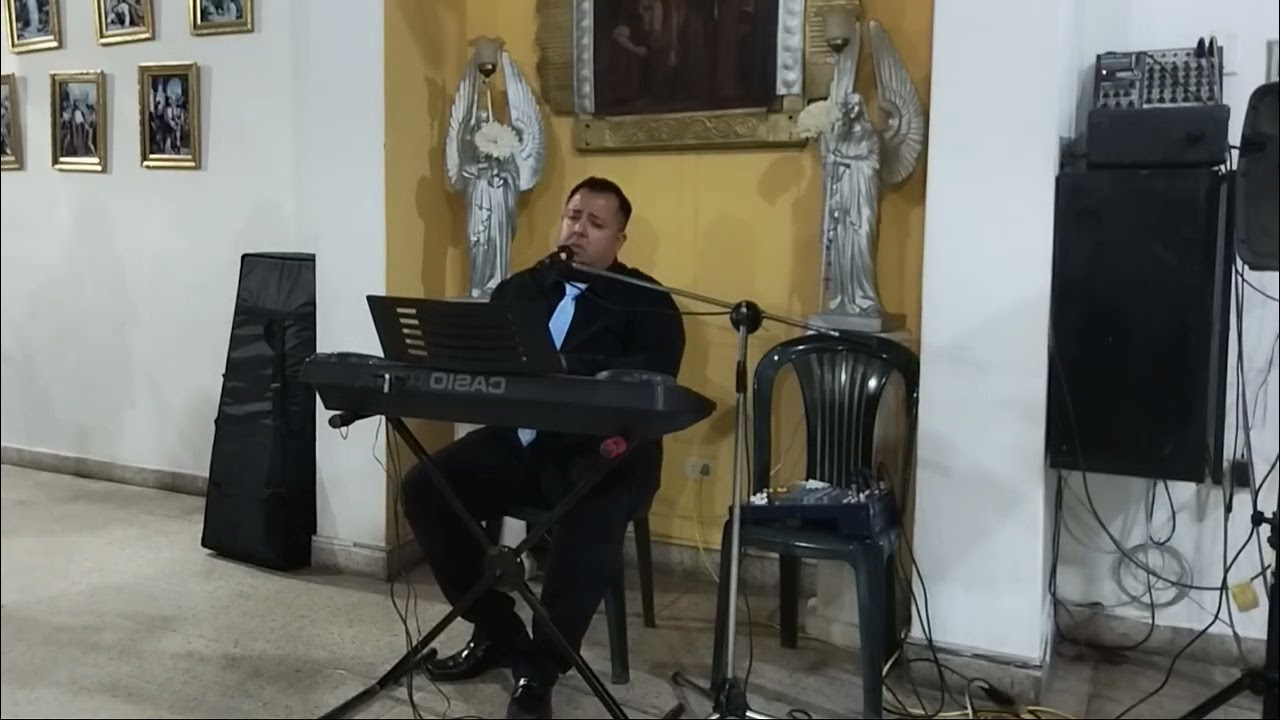 UXUV - CORDERO DE DIOS (EUCARISTIA DE AMOR) (Pianista Cantante)