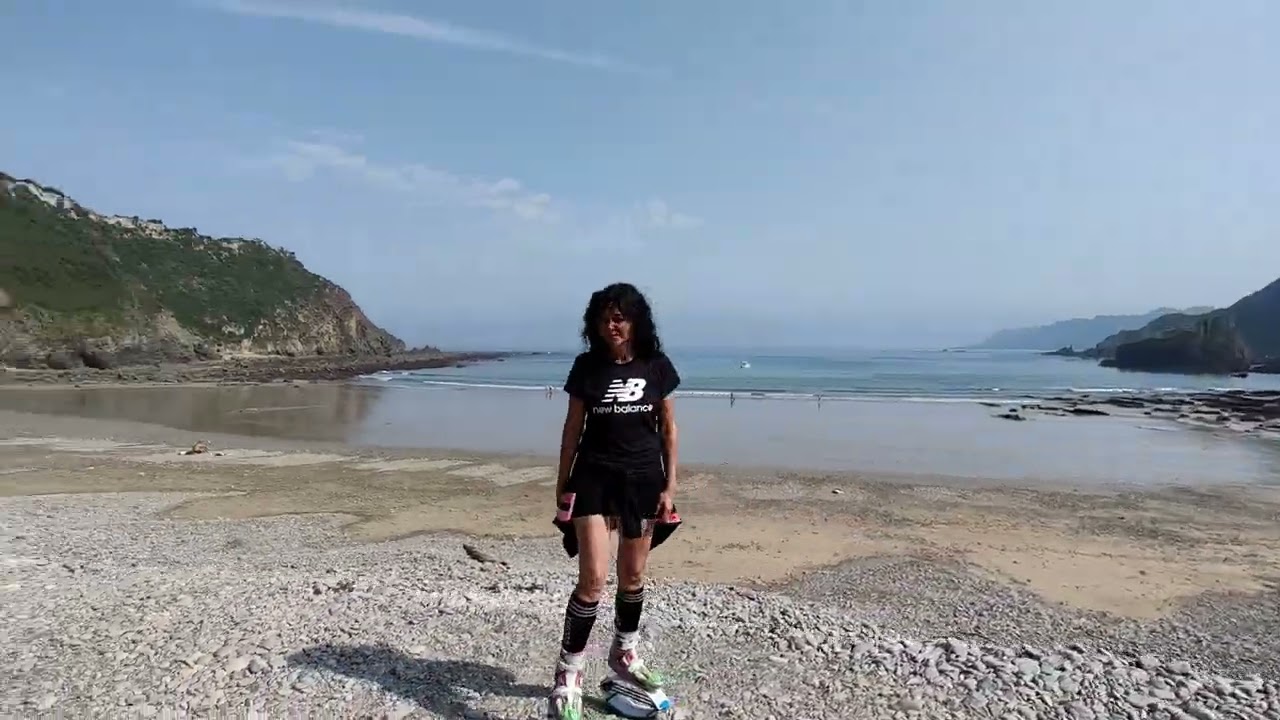 HoverAir X1 Pro (Beta Tester) - Running through Cadavedo, Asturias with my Kangoo Jumps Boots.