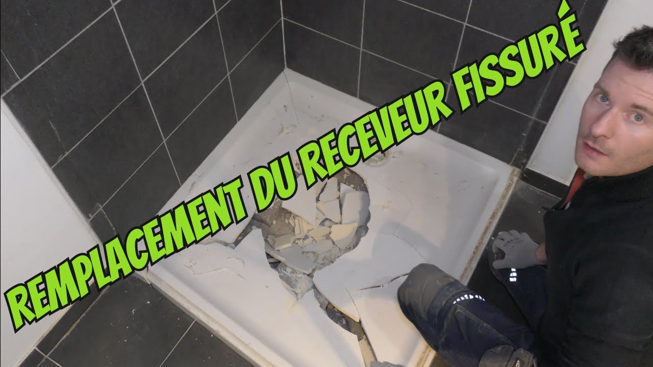 Remplacement d'un receveur de douche fissur&eacute;