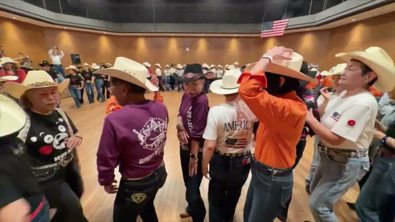 Cowpunchersで　踊ります。一階フリーカメラ 01