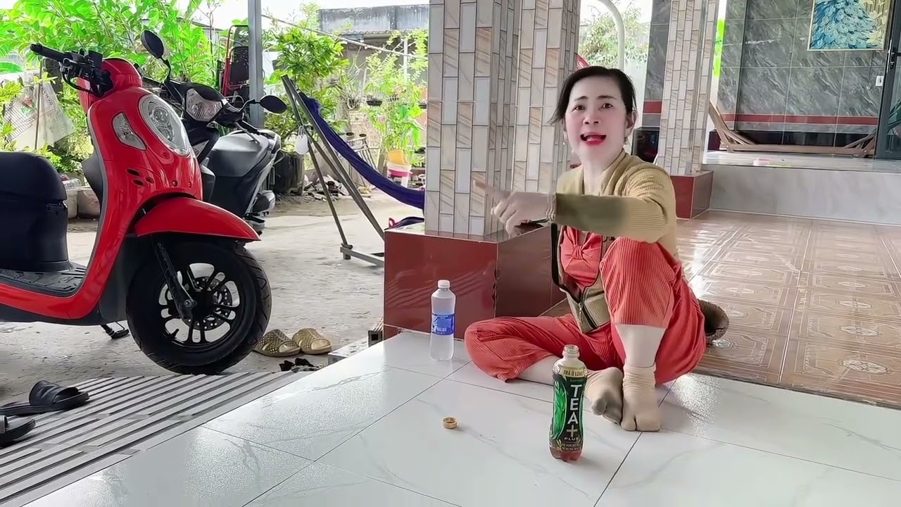 Bà ngoại là khổ nhất luôn lo cho con , miệng nói bỏ mà sau bỏ được
