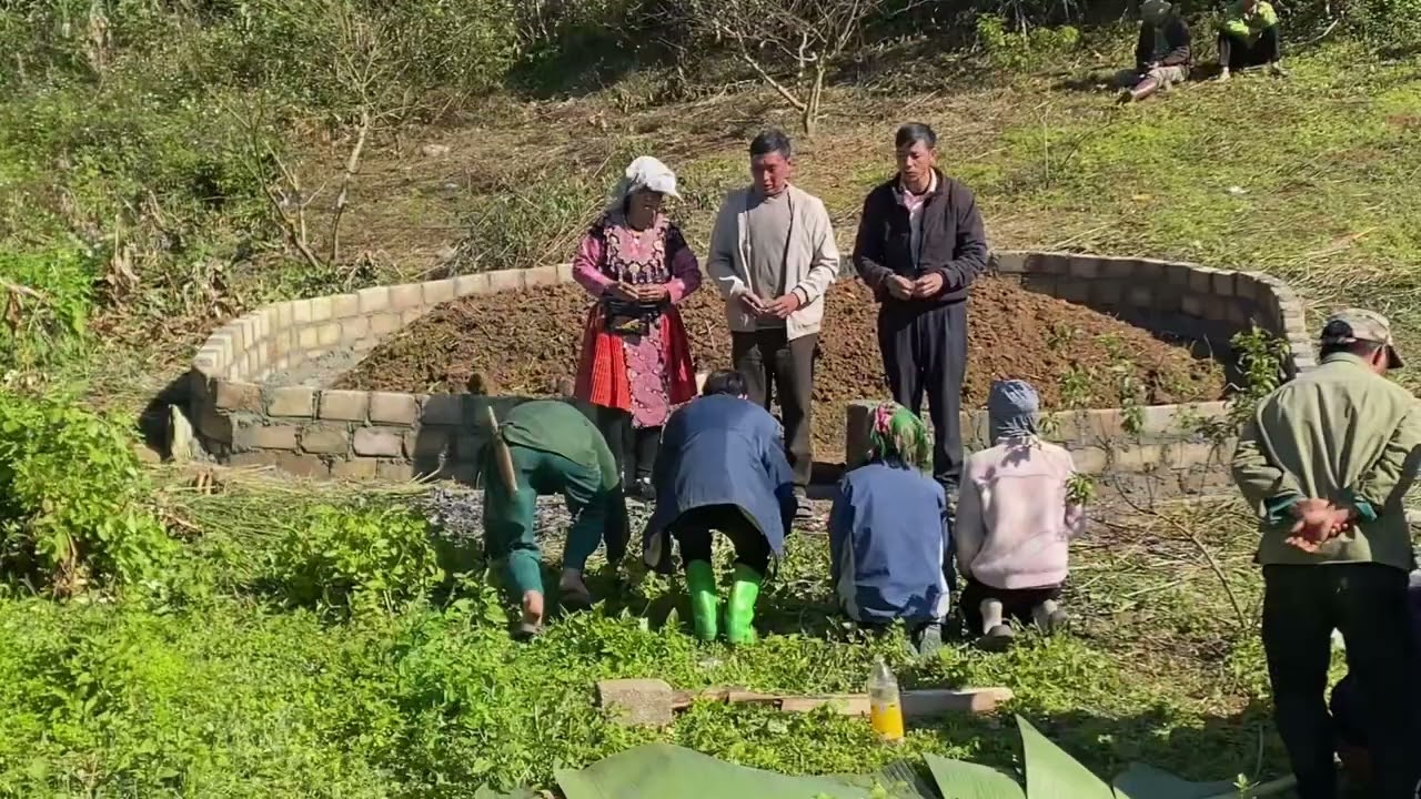 Sửa Mộ Tổ Tiên: Giữ Gìn Đạo Hiếu, Bền Đẹp Với Thời Gian