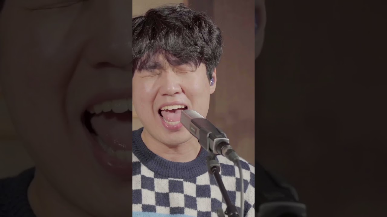 이쯤에 사라진대도 넌 아무렴 상관없이 걸어온 소녀니까