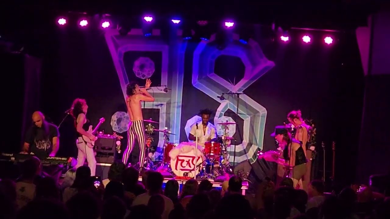 Eric eating cigarettes + Unstoppable live 7/14/24 - Foxy Shazam