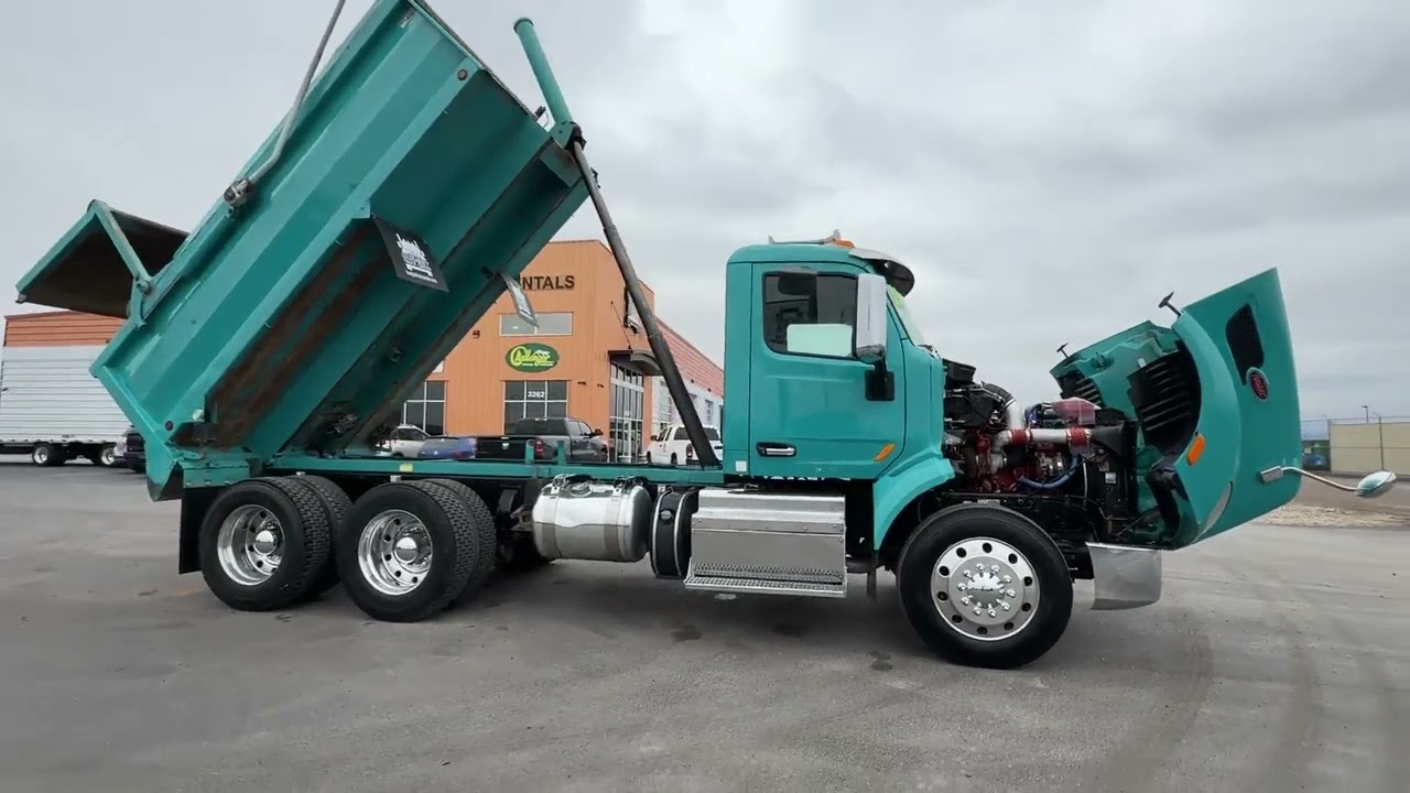 2015 PETERBILT 579 For Sale