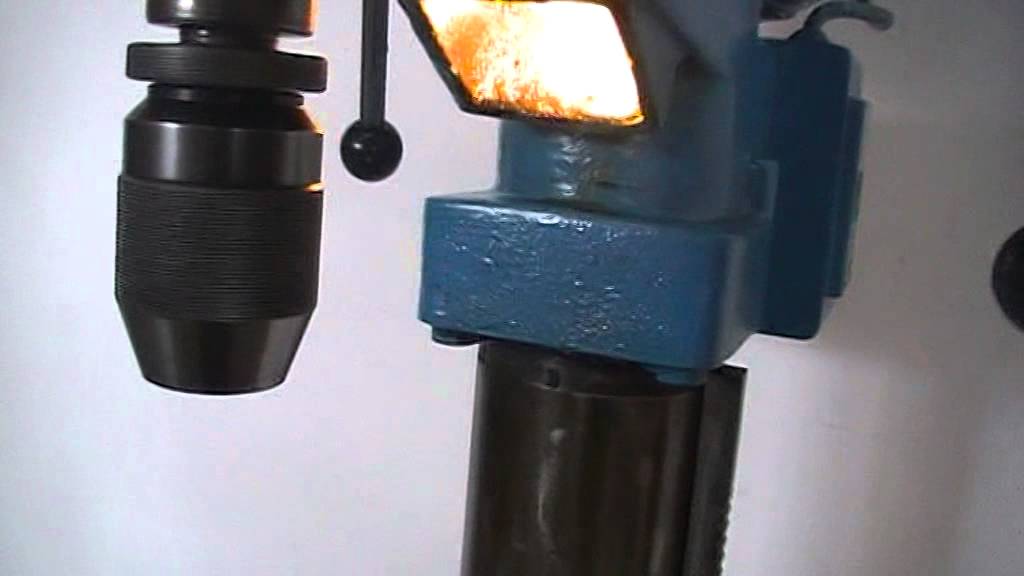 Säulenbohrmaschine Alzmetall AB3 ESV bei www.busch-maschinenhandel.de