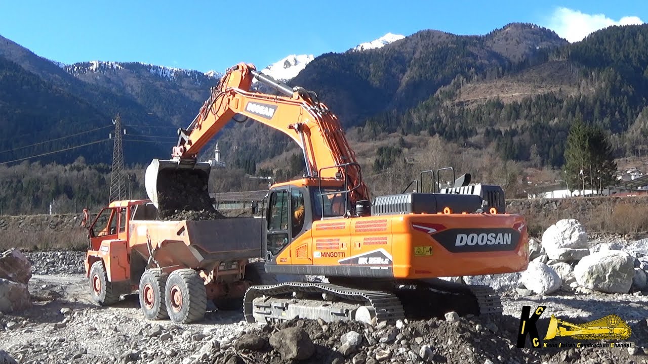 New Doosan DX350LC 7 Excavator Loading Dumper Doosan DA30