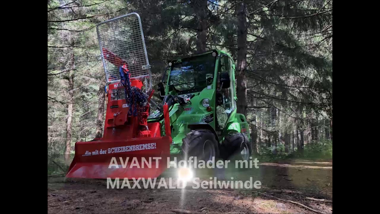 AVANT Hoflader mit MAXWALD Seilwinde
