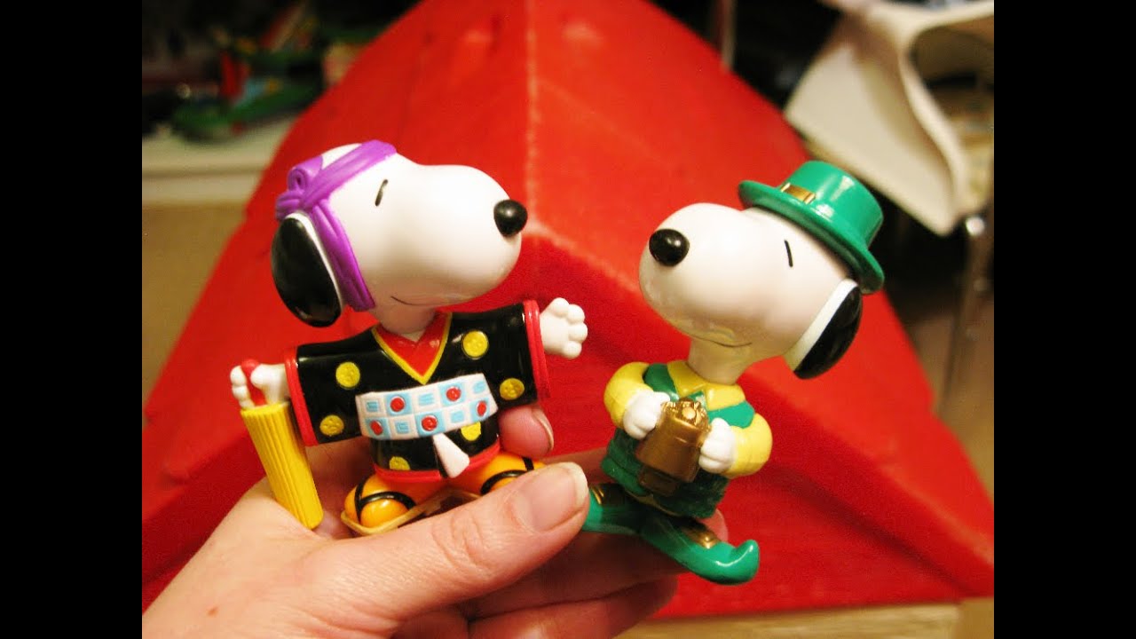 McDonald's Snoopy World Tour Series 2 - Peanuts Treasure Box