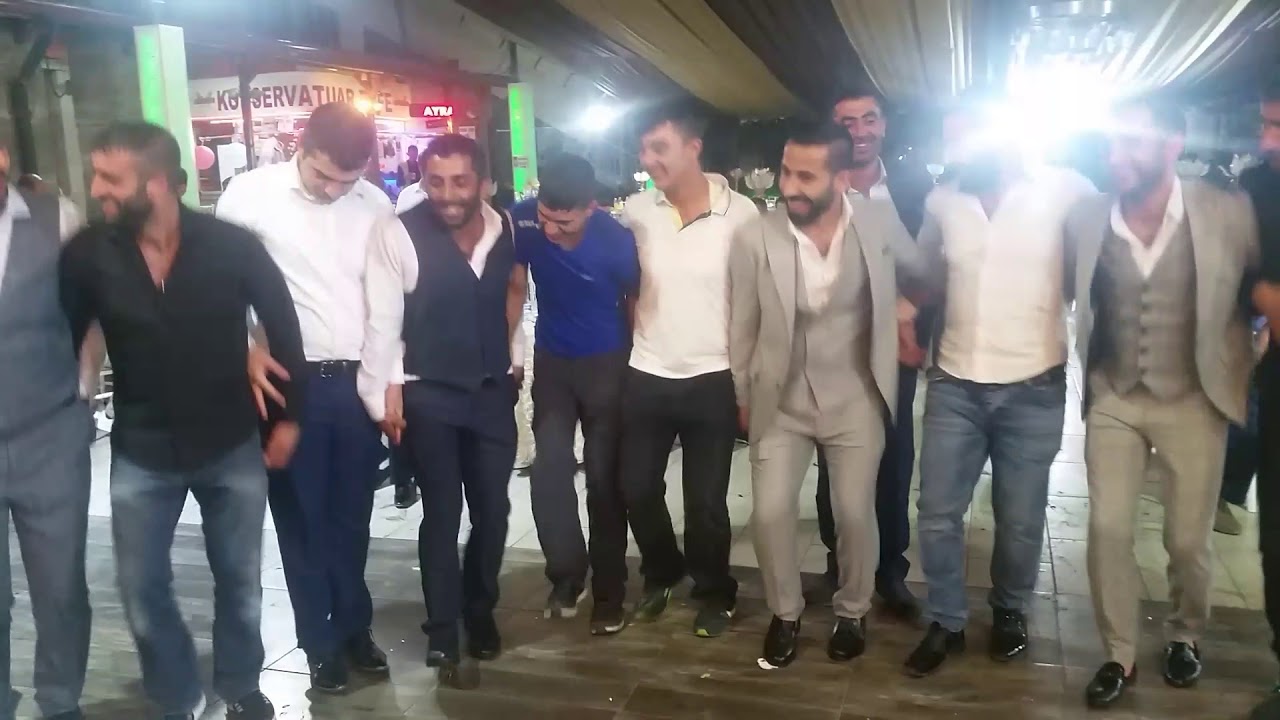 Muhteşem halay (Karayazı)