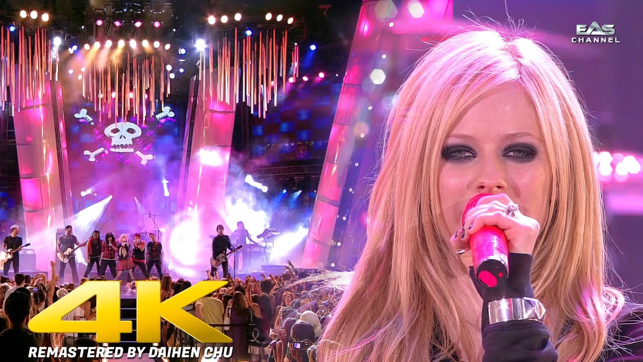 [Remastered 4K &bull; 60fps] Girlfriend - Avril Lavigne &bull; MMVA 2007 &bull; EAS Channel