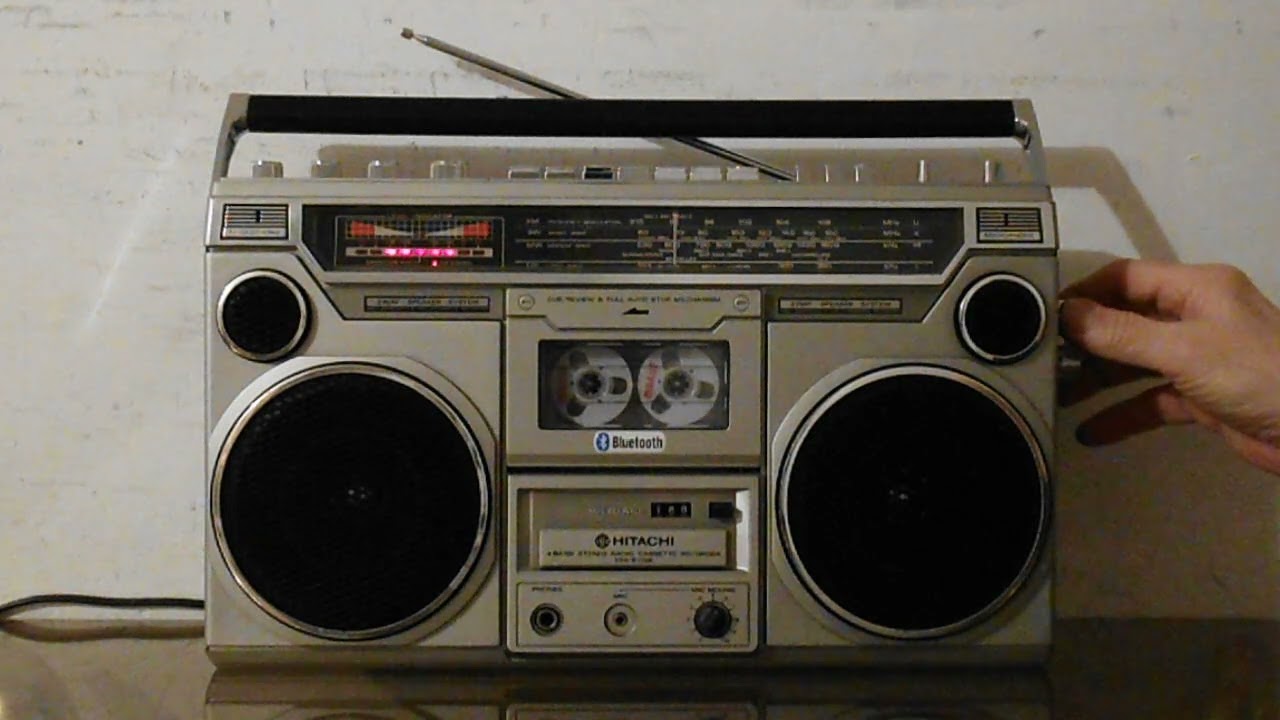 HITACHI  TRK  8100 E  HiFi  STEREO RADIORECORDER