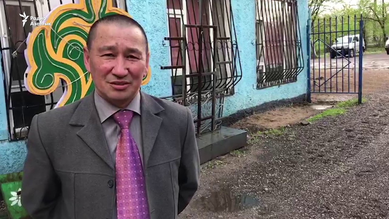 Сельчане требуют переселить их подальше от взрывов