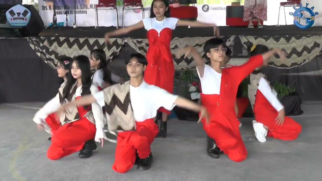 DANCE FOURTWNTY FIVE KREEEEEN PARAH | EKSPO GEBYAR P5 SMK 45 LEMBANG